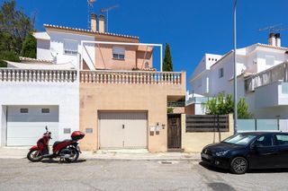 Doppelhaus in Calle cerro del oro 122. Se vende magnifica casa adosada en cenes de la vega_granada