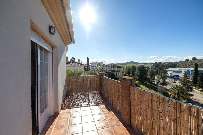 Foto aa8e64f7-f820-40b6-ad1f-64420883fd79. Chalet en calle infanta elena 19 se vende magnífico chalet en urb. sueños de cadima, alhendin en Alhendín