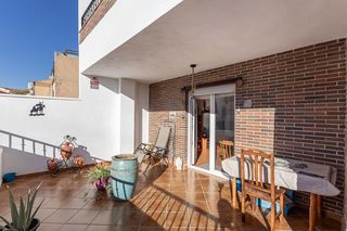 Etagenwohnung  Calle venezuela 42. Se vende moderno piso con garaje-terraza y trastero junto al met