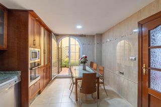 Etagenwohnung in Avenida de la hispanidad 26. Se vende amplio y luminoso piso en santa fe_granada