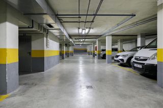 Autoparkplatz  Urbanización suelo urbanzble sr-4 3. Se vende garaje de 158 metros útiles en albolote_granada