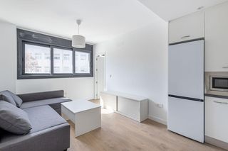 Rent Flat  Calle lopéz de neira 41. Se alquila magnifico piso amueblado en armilla zona pts_ granada