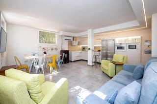 Chalet  Calle sol 24. Se vende espectacular chalet amueblado con terraza y garaje en a