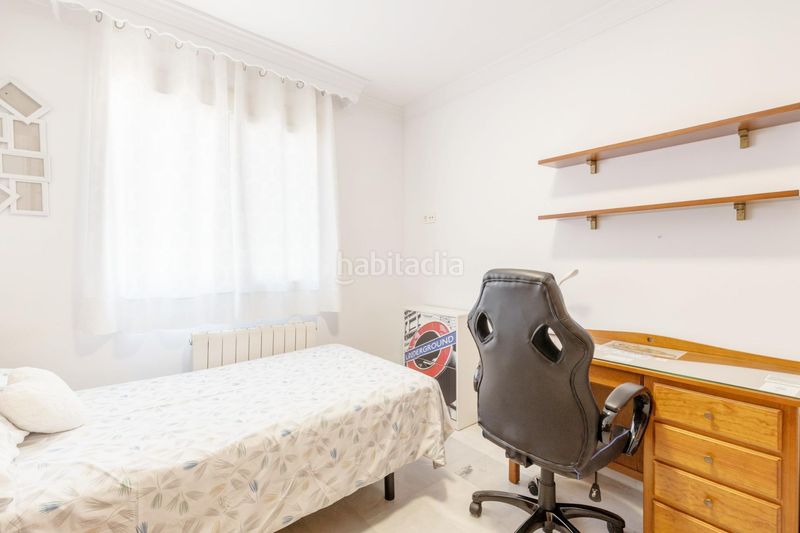 Foto cac0b847-8660-4cf1-aa0a-0d3f024a40d4. Casa adossada a calle dolores ibárruri 13 a Peligros