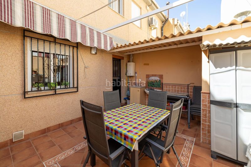 Foto 92ba2169-c68d-46a4-a2c9-e2c0272d09b4. Casa adosada en avenida san marcos 7b se vende amplia y preciosa casa lista para entrar a vivir!! _las gabias_granada en Gabias (Las)