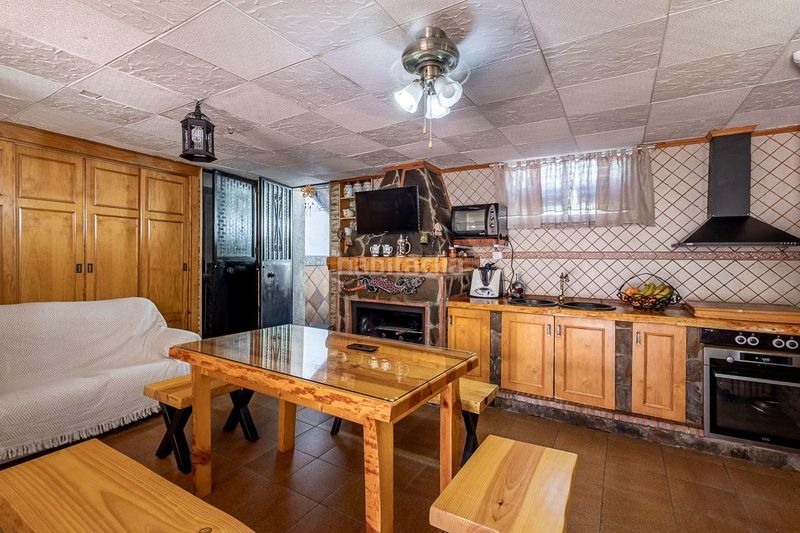 Foto f62eb9bd-1c53-49b9-ae16-0bf10818829c. Casa adosada en paseo geronimo de rueda 34 se vende casa adosada en cullar vega_vegas del genil_granada en Cúllar Vega