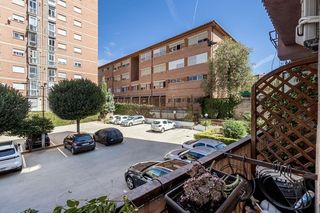 Appartamento in Camino de alfacar 9. Se vende maravilloso piso con garaje en alcampo_granada norte