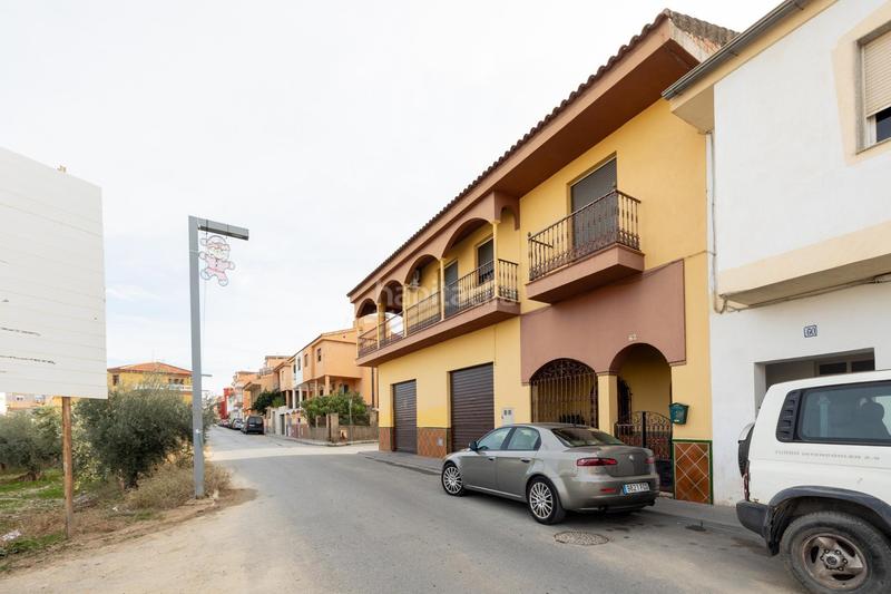 Foto 4a9176af-5cf6-4bf7-afa3-44c59fd6d3bd. Chalet en avenida andalucía 62 se vende casa unifamiliar en las gabias en Gabias (Las)