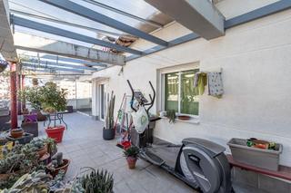 Attique à Calle gloria mas 2. Se vende espectacular atico duplex en zona parque almunia_granad