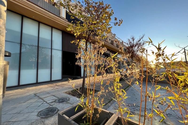 Foto 8e147e04-a29a-4d50-ac21-55b89d3b0cf0. Locale commerciale in calle torre de comares 1 in Granada