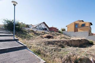 Terreny residencial a Calle bacares 2. Se vende parcela en gojar( urb. santa marta)