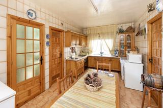 Casa a Rebite 29. Se vende casa en huetor vega