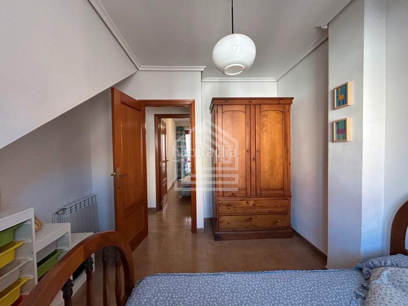 Foto 8a2aac95-49c1-43ce-b099-d7fcfe7b2daa. Casa a schiera con camino riscaldamento parcheggio in Sagunt