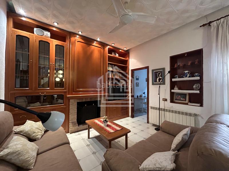 Foto 99bebbc7-9290-481e-a15b-2324d0e46e0b. Casa a schiera con camino riscaldamento parcheggio in Sagunt