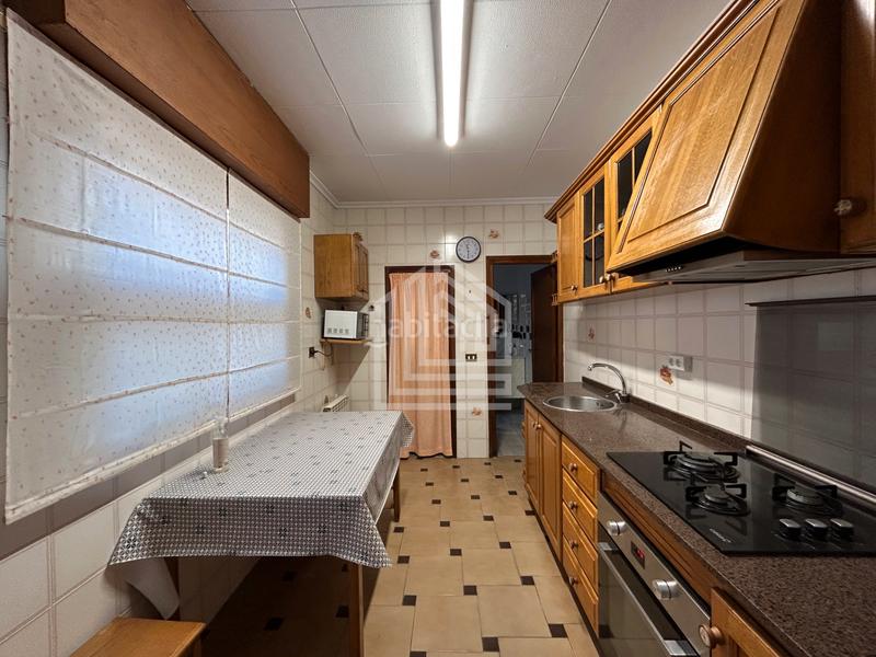 Foto edb820c6-7aa5-4ed3-b7eb-987ddf89b0f4. Casa a schiera con camino riscaldamento parcheggio in Sagunt