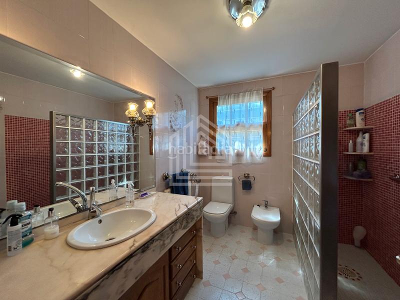 Foto 574c6e10-24a4-4924-b72f-dad67d0bafcc. Casa amb xemeneia calefacció aparcament piscina a Rocafort