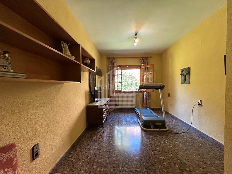 Foto f1104b4b-5c6d-4dd1-989b-ac2a25fa0a1f. Casa amb xemeneia calefacció aparcament piscina a Rocafort