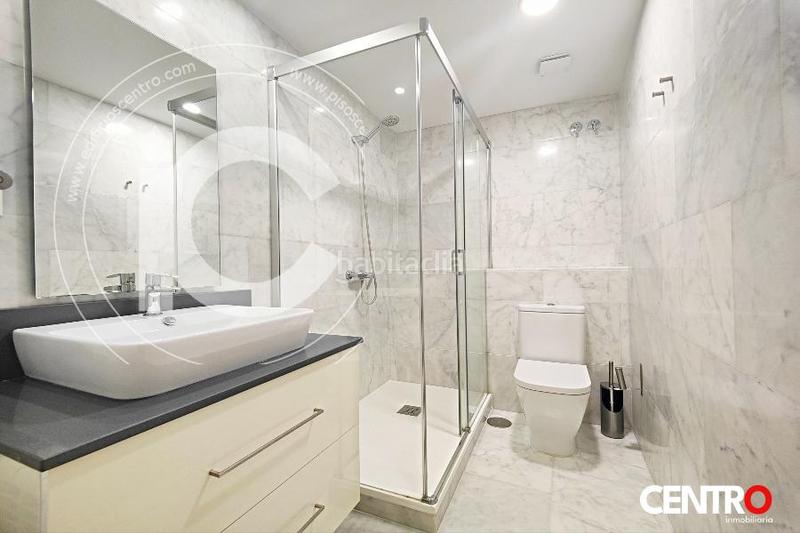 Foto 9209471c-a737-46d6-8fad-1a96e8befa6a. Pis a Cerrillo de Maracena - Periodistas Granada