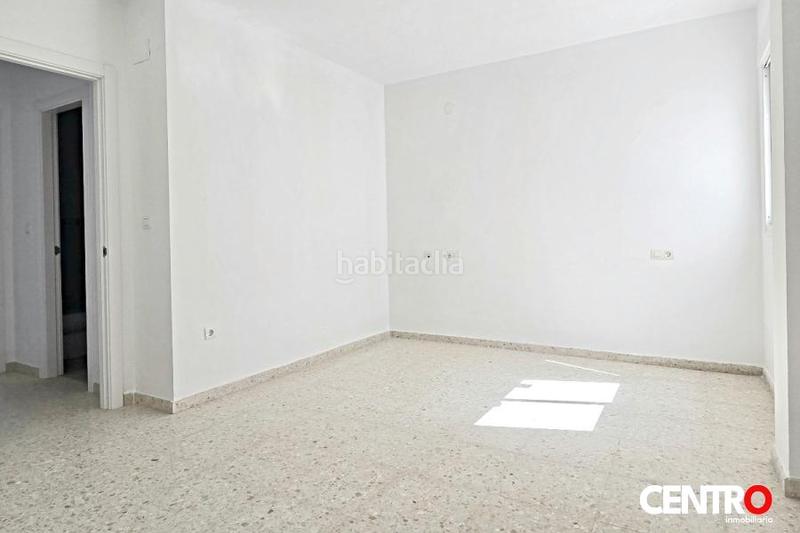 Foto 17d567df-a0b6-4209-bfc4-c6d813def866. Pis amb aparcament a Ogíjares