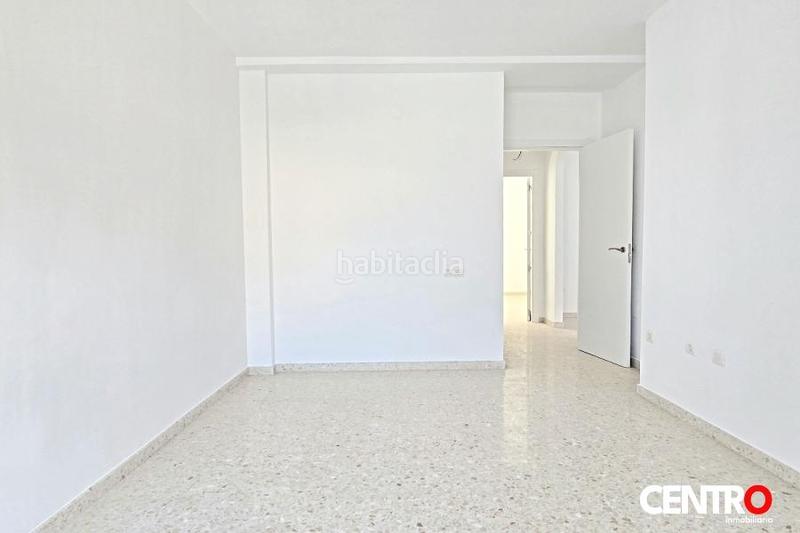 Foto da8699af-4b96-49cc-bf70-bf27143854bb. Pis amb aparcament a Ogíjares