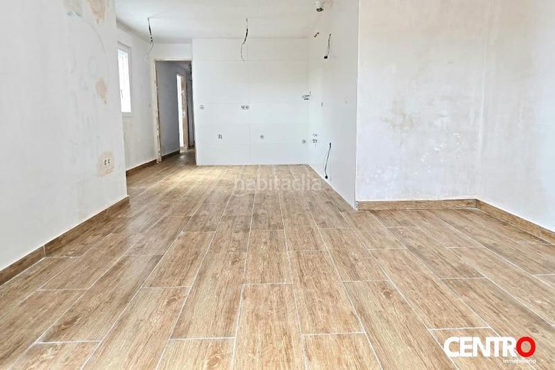 Foto f3833401-3f5d-47c3-8f46-084d00855673. Ático  con dos terrazas, . en Padul