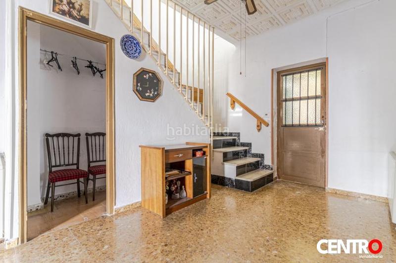 Foto a6bb4695-5054-44a7-9513-afc6932f5526. Casa  de esquina en la zubia en La Zubia Ciudad Zubia (La)