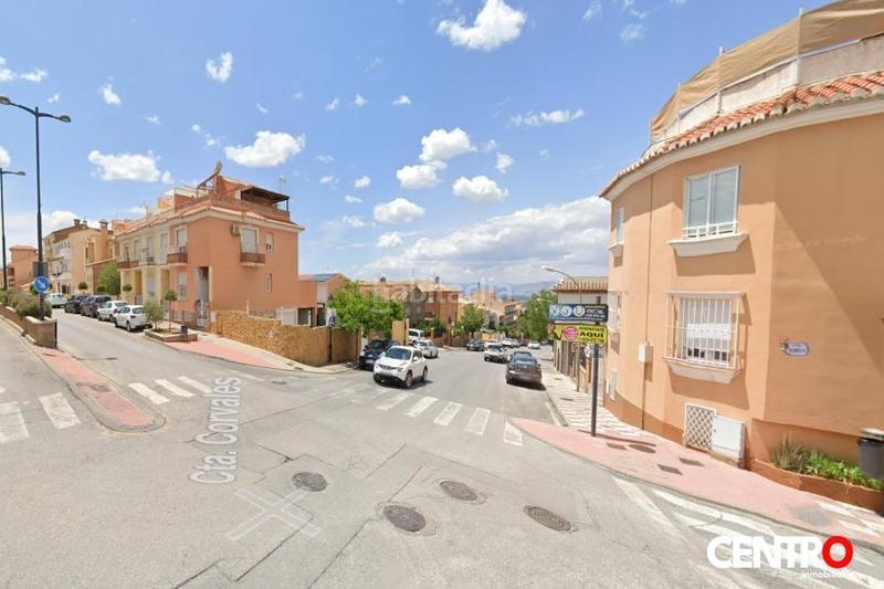 Foto fafda351-b89b-499c-b540-ba482bb38377. Casa  de esquina en la zubia en La Zubia Ciudad Zubia (La)