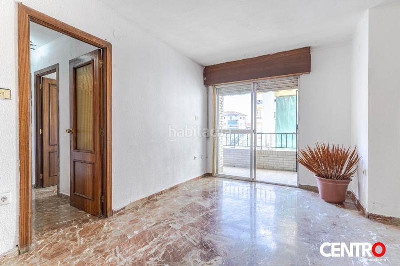Foto d67d3121-afb6-4e68-b469-6c6303017604. Piso  en venta en las perlas de en Plaza de Toros Granada