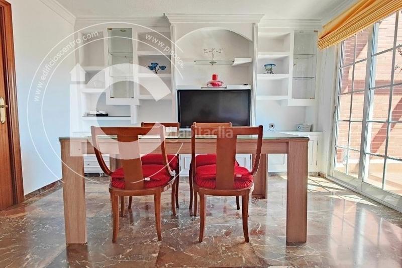 Foto 29d0de12-a457-4e0d-9870-ac737e439db4. Rent penthouse with parking in Joaquina Eguaras Granada