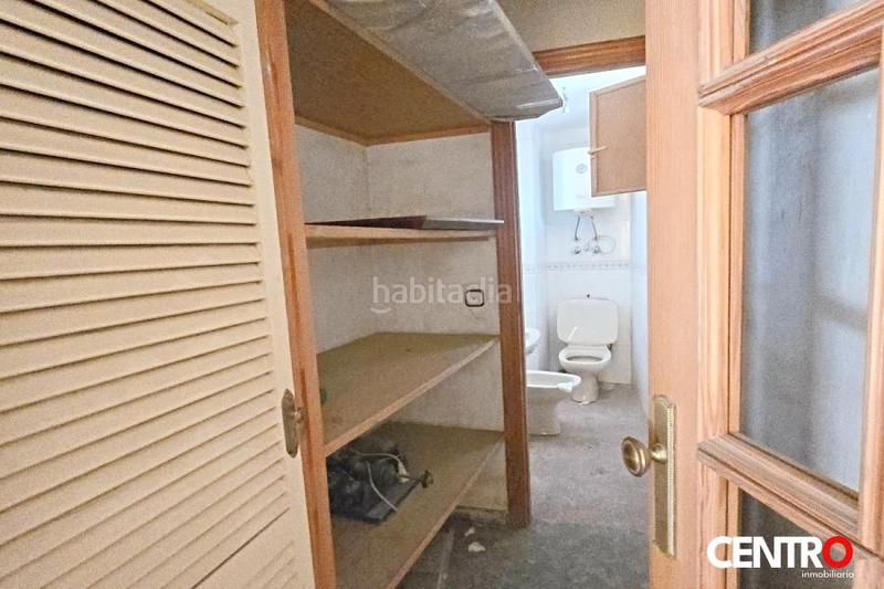 Foto a138a596-daa6-4c59-9cc7-b694eebc22a8. Local commercial dans Centro - Sagrario Granada