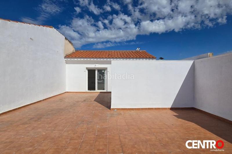 Foto 1f5a3466-0b63-4dd7-9d5c-f4f134e4e298. Ático  con terraza en Ogíjares