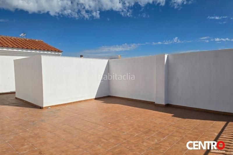 Foto 3342b61c-fc00-4f41-bb45-eb866e406995. Ático  con terraza en Ogíjares