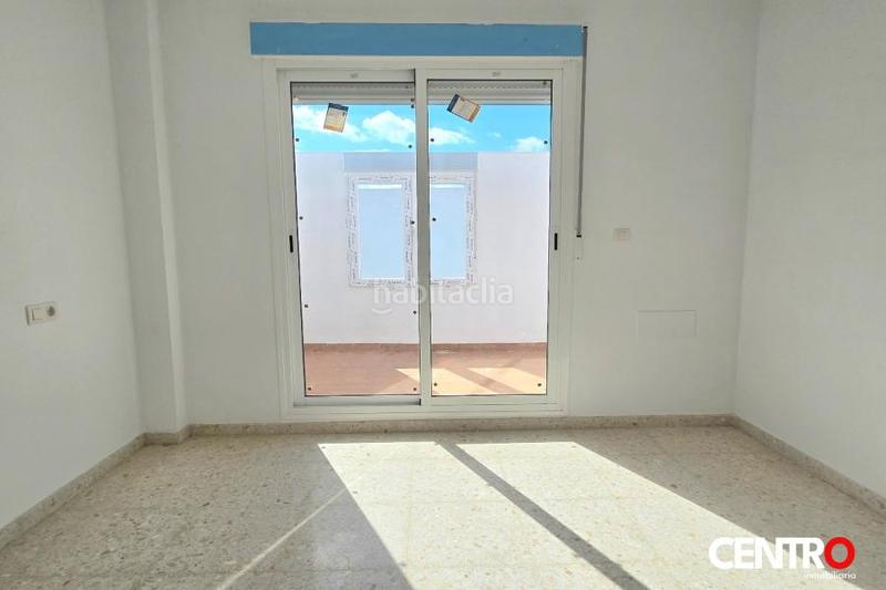 Foto 41b9971c-a3fc-479c-bcca-e19e4ae90ca0. Ático  con terraza en Ogíjares