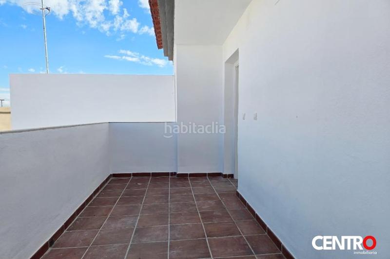 Foto 9853aa44-5a95-40b0-a488-ecd1b0147f49. Ático  con terraza en Ogíjares