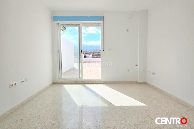 Foto c3ca147c-3b40-4ee9-b20b-37e0f7a9bf7e. Ático  con terraza en Ogíjares