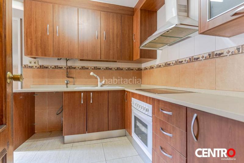 Foto d3dbeded-d0b4-425d-bfcf-7c11da4f3892. Piso  don garaje y terrazas en Plaza de Toros Granada