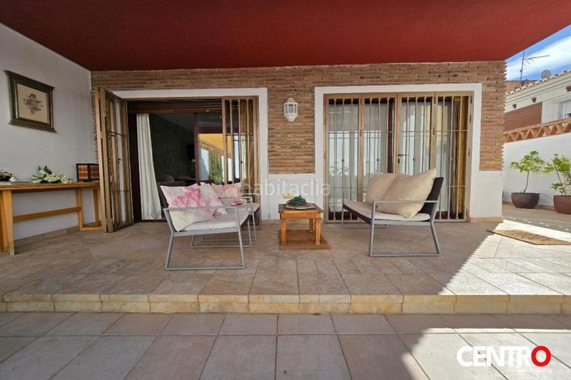 Foto b3289f51-9b24-4a33-a016-eec48a80ffeb. Chalet  en Motril ciudad Motril