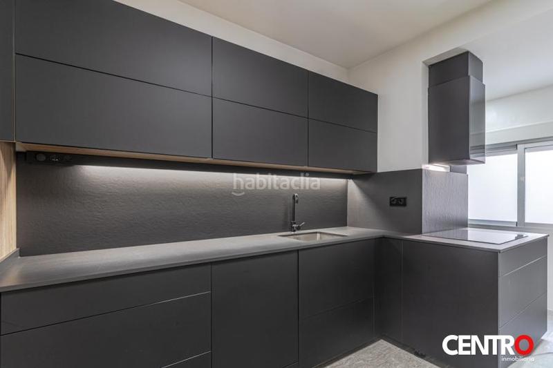 Foto 906842f5-b6e0-4dae-9393-534379be766a. Piso  en doctor oloriz en Plaza de Toros Granada