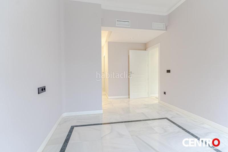 Foto 9f99eb2f-e026-4426-bb8e-e963b9d276a7. Piso  en doctor oloriz en Plaza de Toros Granada