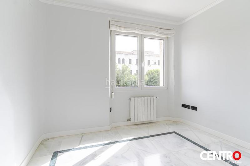 Foto a0a7ec66-fef0-41a9-a234-f55349205529. Piso  en doctor oloriz en Plaza de Toros Granada