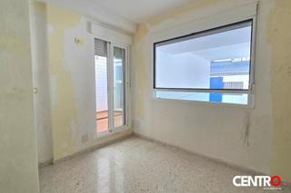 Pis  Real. Apartamento en ogjares