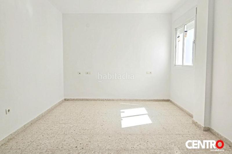 Foto 2f99a2cb-48f6-4409-b3e4-4adf89456b8e. Piso  en Ogíjares
