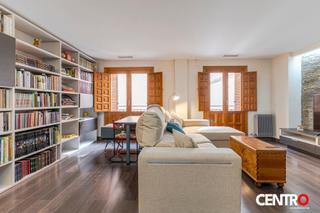 Appartement  Isabel católica. Piso junto a la plaza isabel la católica