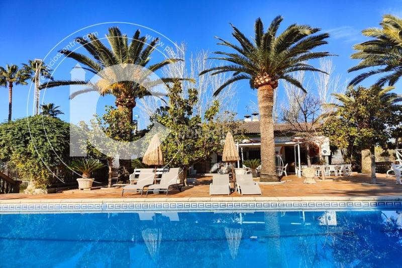 Foto 0611aed4-e64e-4f4b-8d97-379964733cbc. Chalet  de lujo en granada en Belicena Vegas del Genil