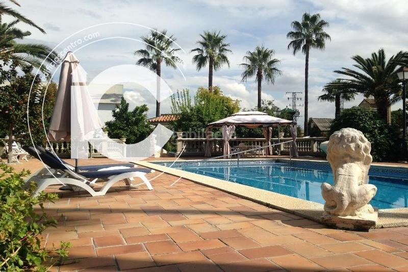 Foto 3e36c570-c2c9-4907-ae7c-24ed8209dd8a. Chalet  de lujo en granada en Belicena Vegas del Genil