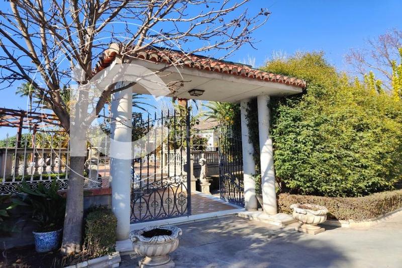 Foto 50c7a895-2d86-4e2c-9a71-3574298c32c3. Chalet  de lujo en granada en Belicena Vegas del Genil