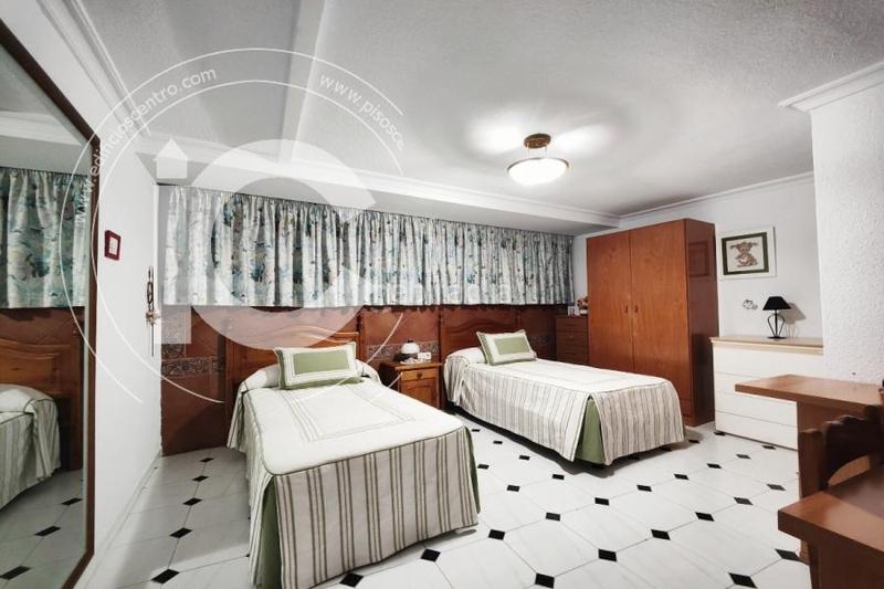 Foto 8caf7b13-8a2c-465f-9e37-5a8e1fbb7fad. Chalet  de lujo en granada en Belicena Vegas del Genil