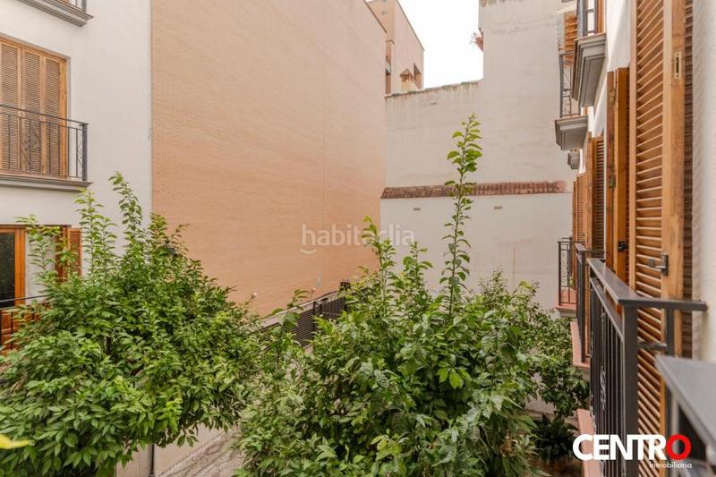 Foto 9462c9ca-f2be-478c-9030-f44a2217f61d. Piso  junto a la plaza isabel la católica en San Matías - Realejo Granada