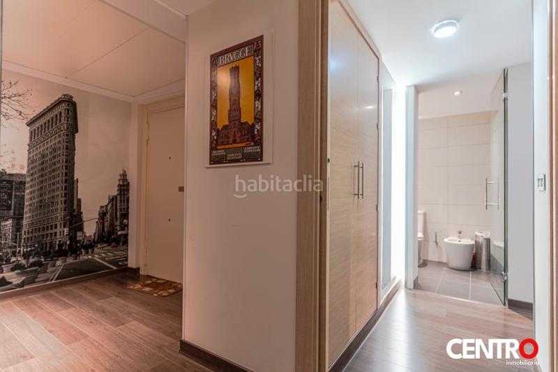 Foto 970ba5a9-8b3b-4005-b5c6-c89bd99c9e1a. Piso  junto a la plaza isabel la católica en San Matías - Realejo Granada
