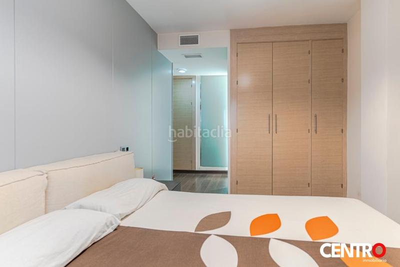 Foto e141d72c-7acb-4caa-8421-f4f1ca068fa5. Piso  junto a la plaza isabel la católica en San Matías - Realejo Granada